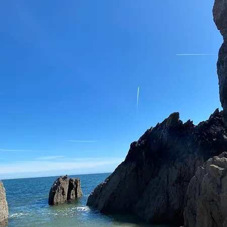 Tatil Evi A Spacious 4-bed Beside The