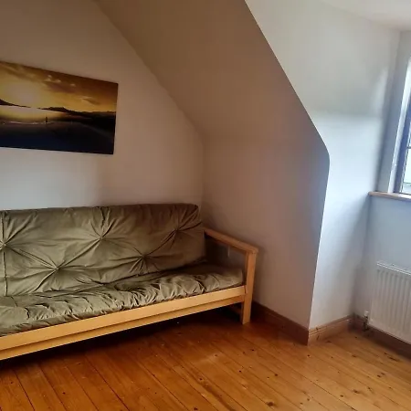 A Spacious 4-bed Beside The * Fethard on Sea