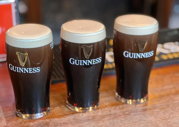 A Spacious 4-bed Beside The Vakantiehuis *